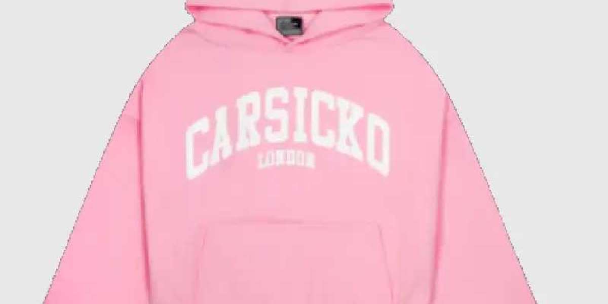 Breaking Trends: Carsicko’s Latest Fashion Journey